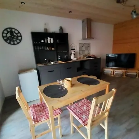 Au De Jo Avec Acces A L'espace Piscine Et Jacuzzi