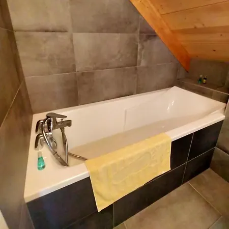 Au De Jo Avec Acces A L'espace Piscine Et Jacuzzi 公寓 *